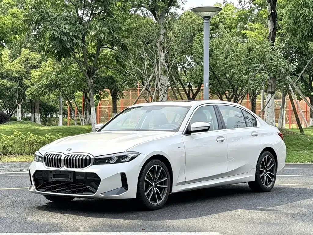 BMW 3 Series — фото 1