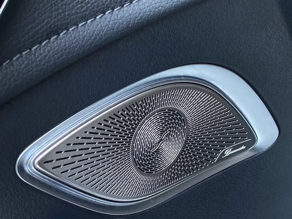 Mercedes-Benz EQE SUV — фото 9