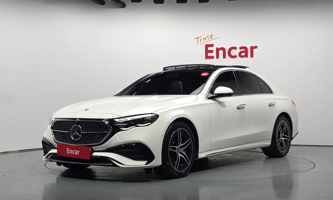 Mercedes-Benz E-Class — фото 1