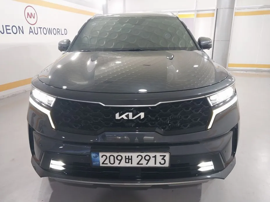 Kia Sorento — фото 5