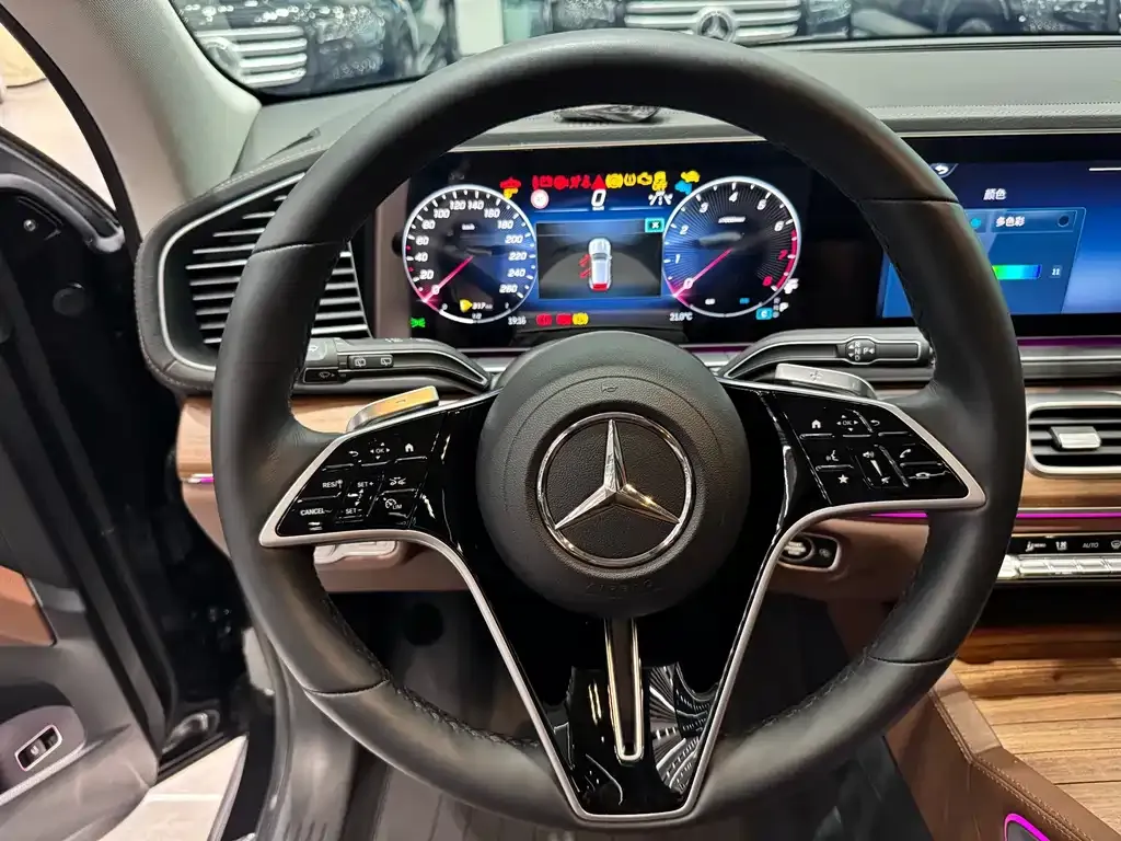 Mercedes-Benz GLE (Import) — фото 9