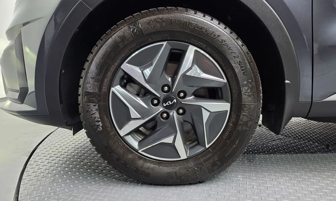 Kia Sorento — фото 9