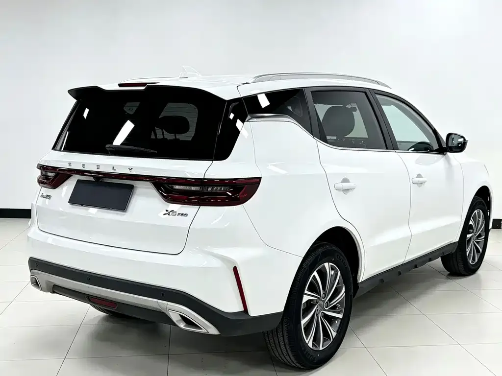 Geely Vision X6 — фото 8