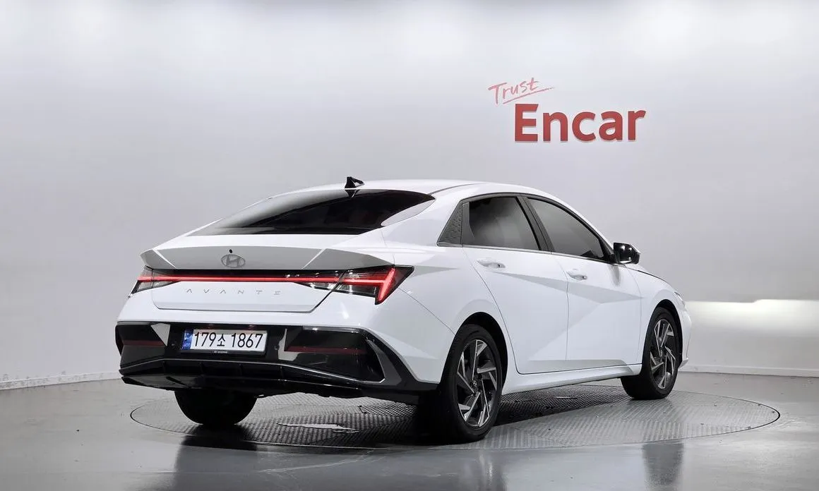 Hyundai AVANTE — фото 2