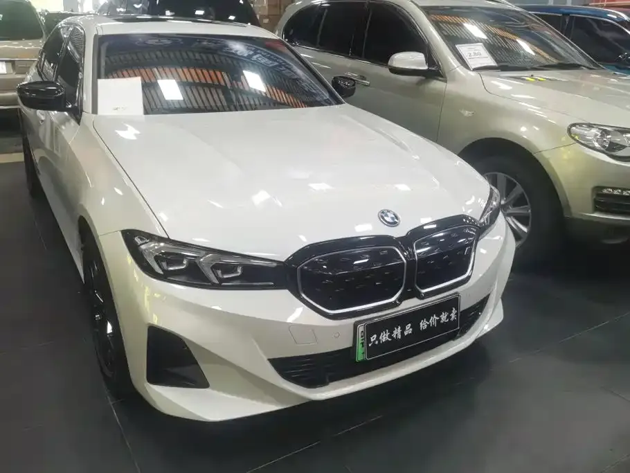 BMW i3 — фото 1