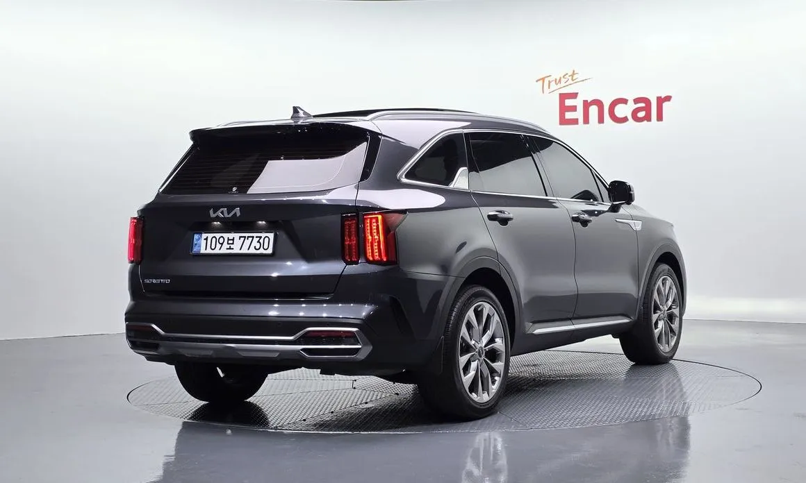 Kia Sorento — фото 3