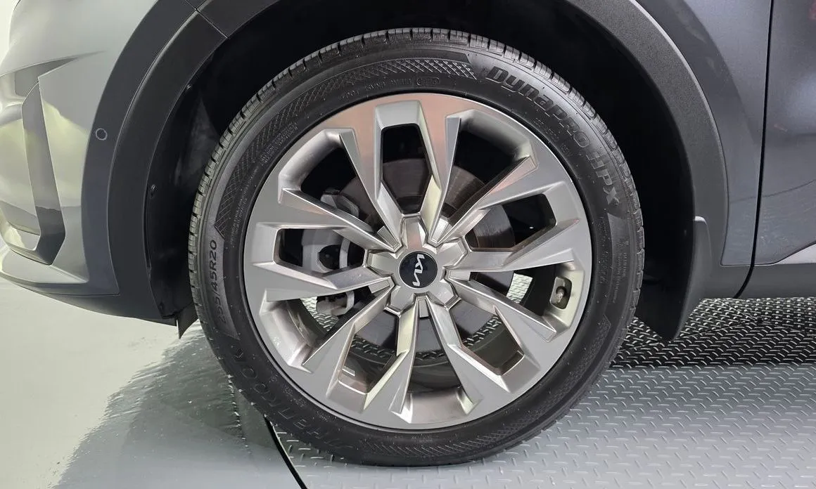 Kia Sorento — фото 8