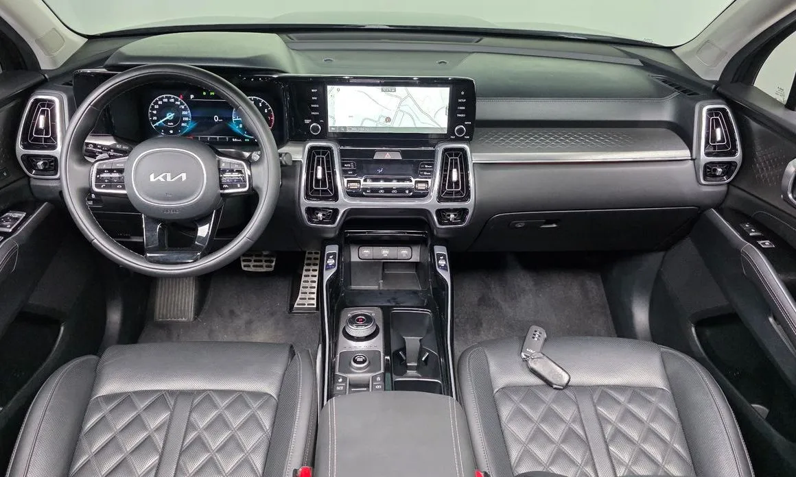 Kia Sorento — фото 7