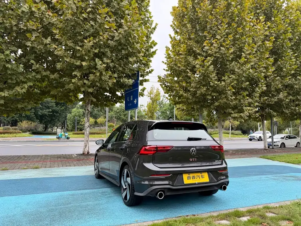 Volkswagen Golf GTI — фото 5