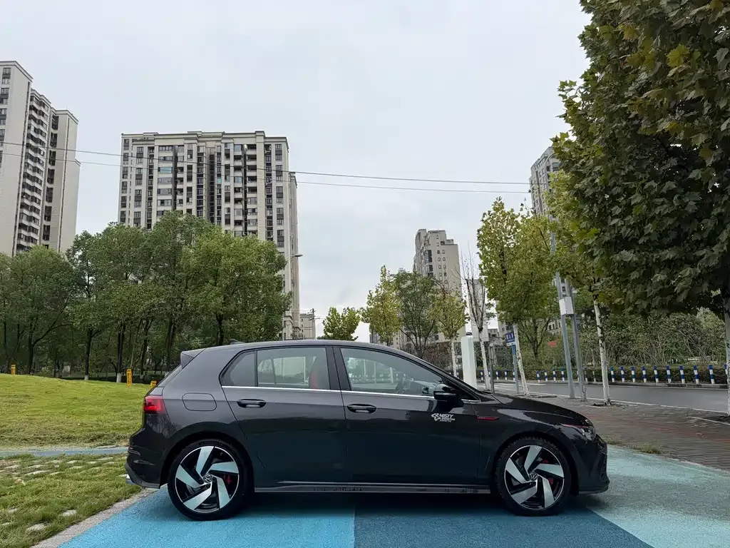Volkswagen Golf GTI — фото 4