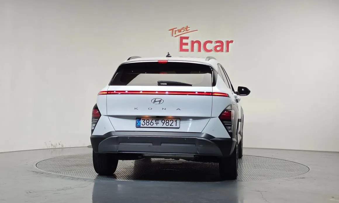 Hyundai Kona — фото 2