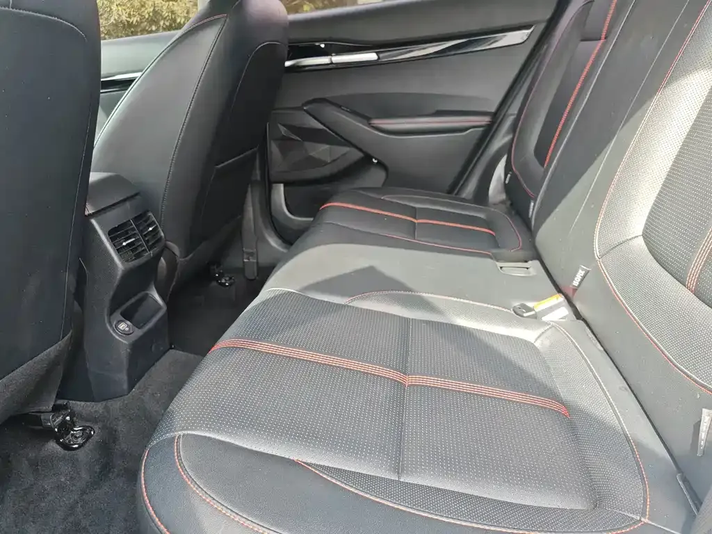 Kia KX3 — фото 3