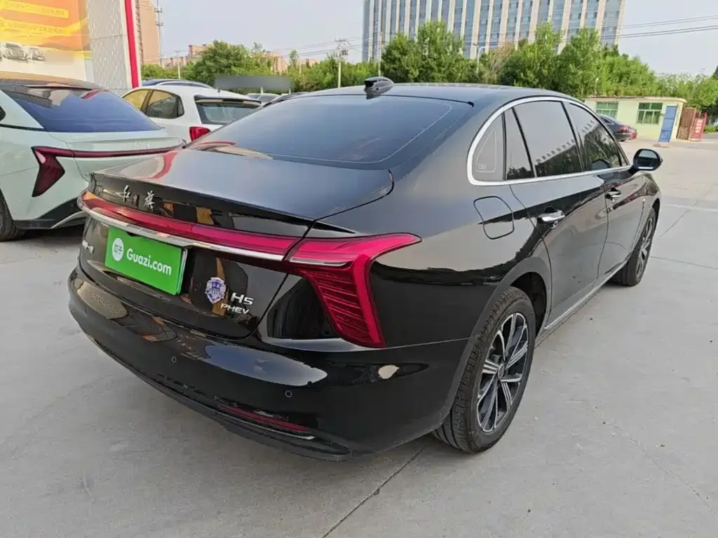 Hongqi H5 PHEV — фото 10