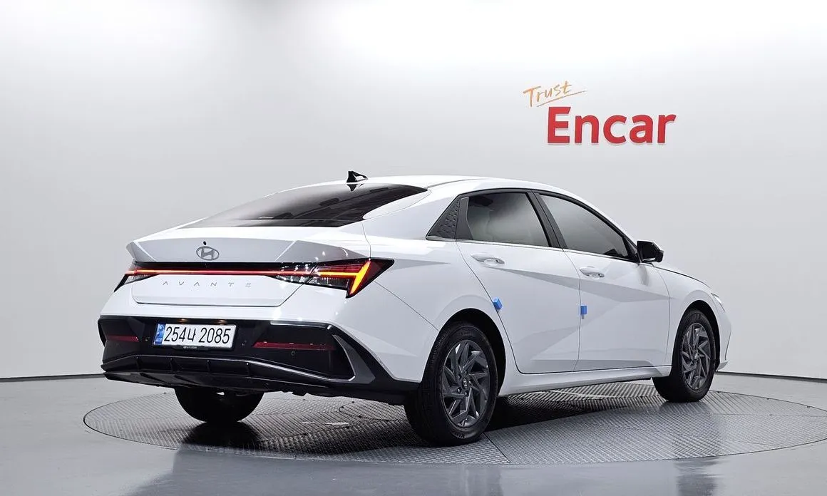 Hyundai AVANTE — фото 2