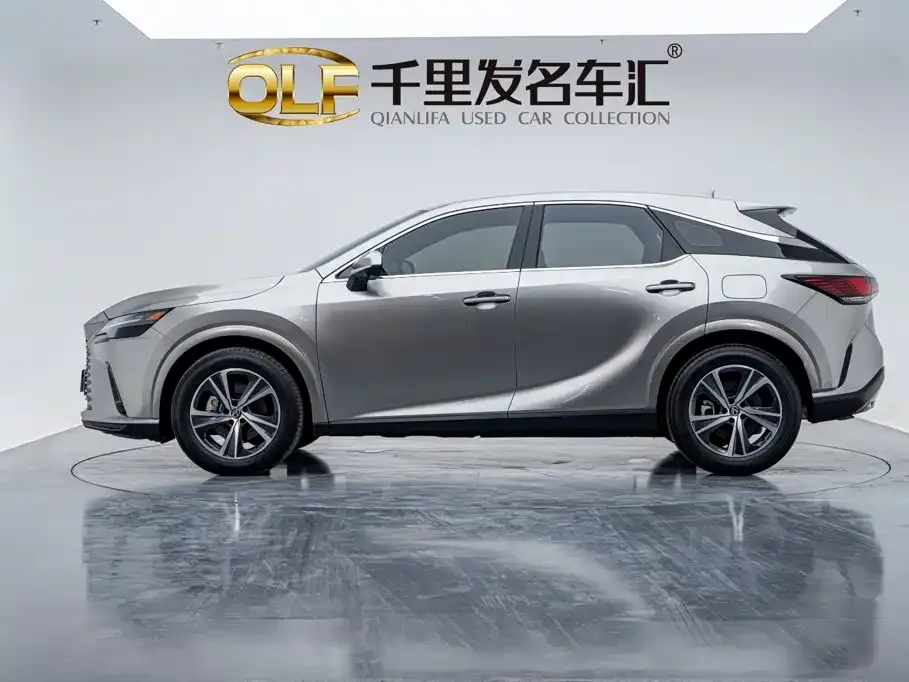 Lexus RX — фото 5