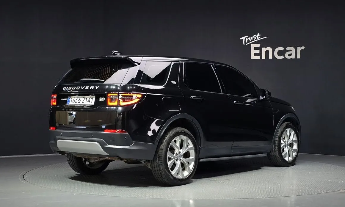 Land Rover Discovery Sport — фото 2