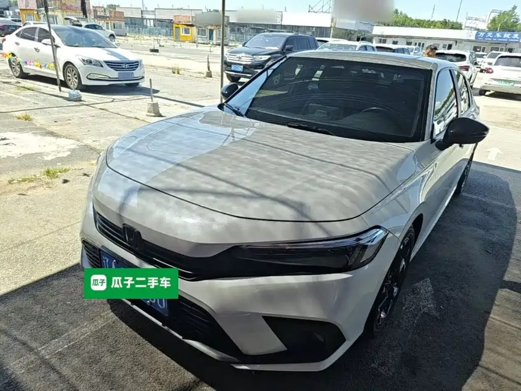 Honda Civic — фото 1
