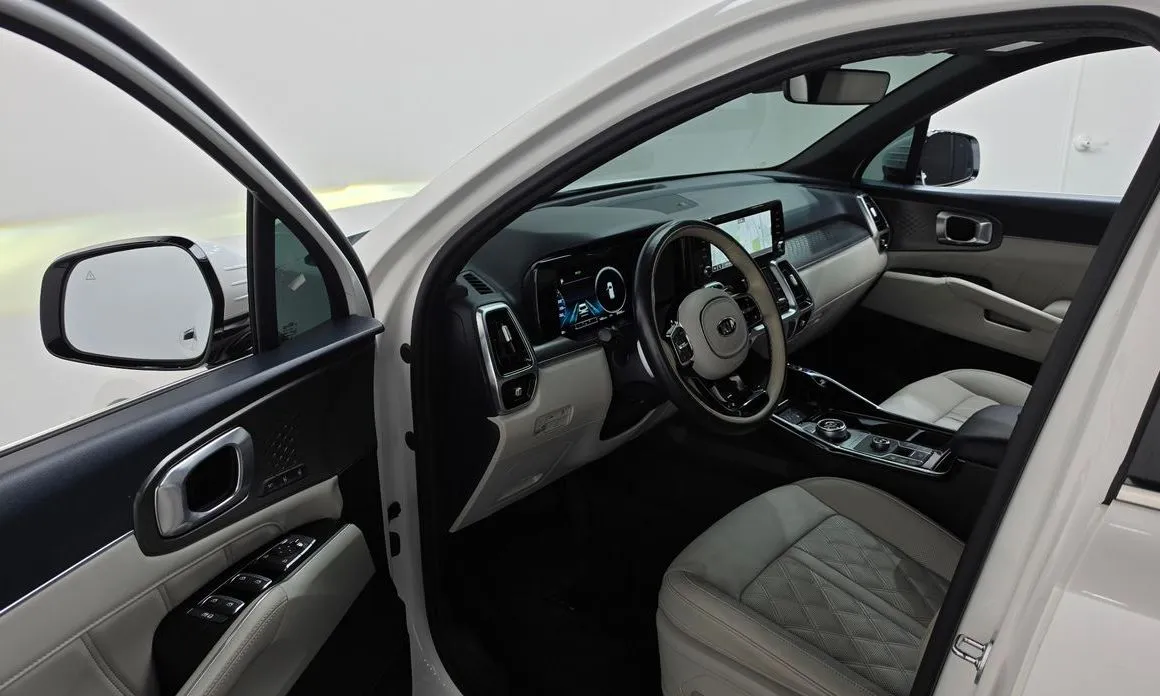 Kia Sorento — фото 7