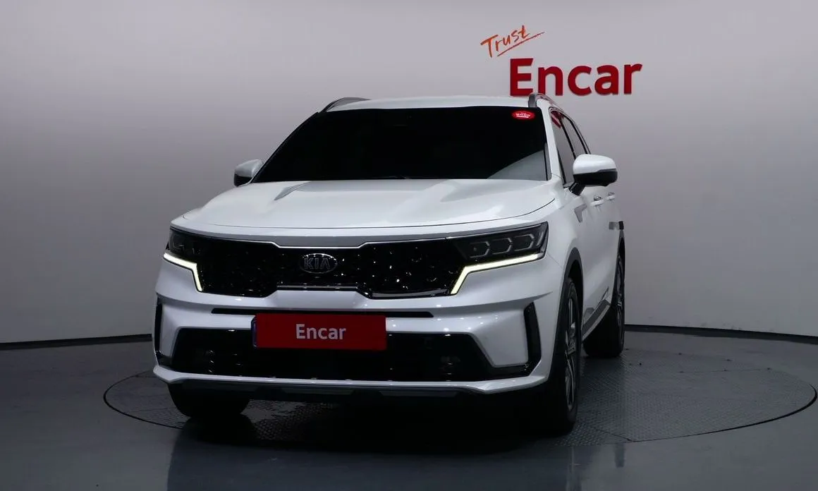 Kia Sorento — фото 5