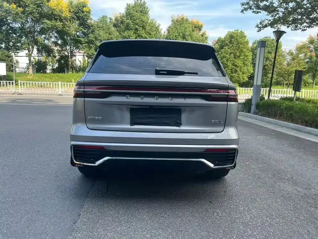 Geely Xingyue L — фото 9