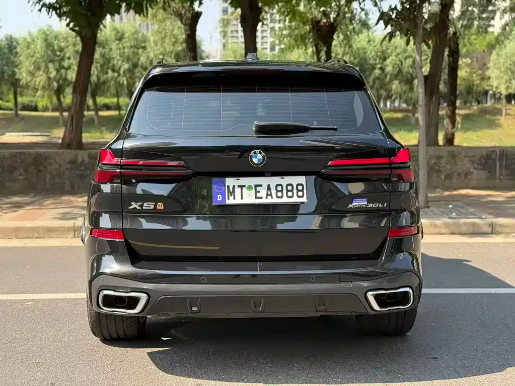 BMW X5 — фото 2