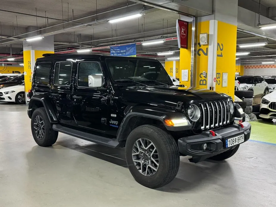 Jeep Wrangler — фото 5
