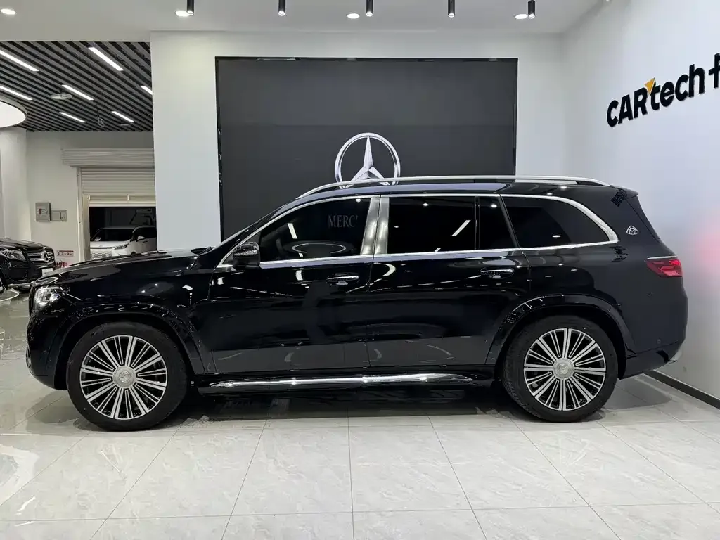 Mercedes-Benz GLS — фото 9