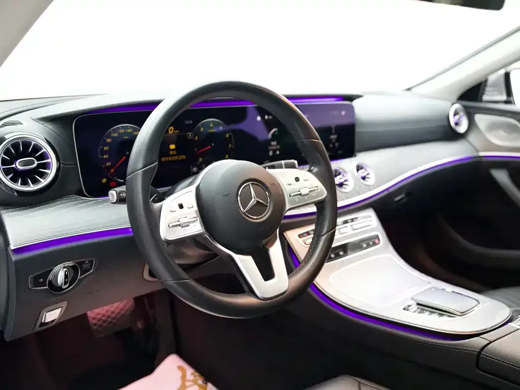 Mercedes-Benz CLS — фото 8