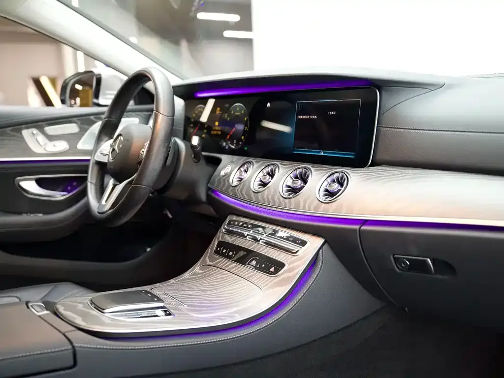 Mercedes-Benz CLS — фото 4