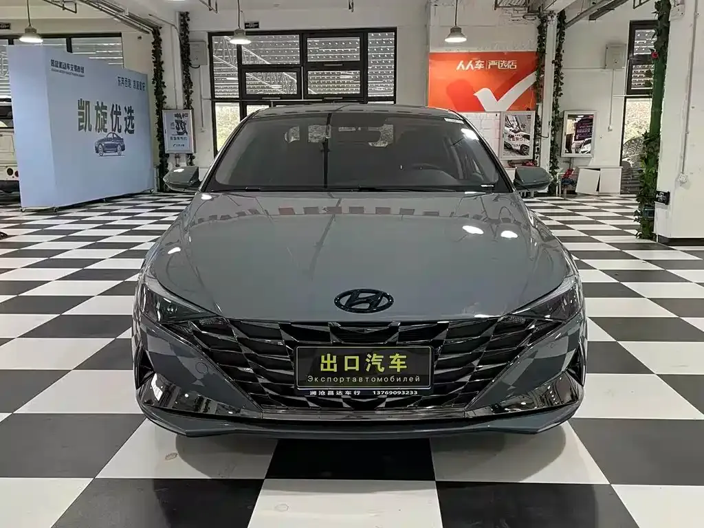 Hyundai Elantra — фото 4