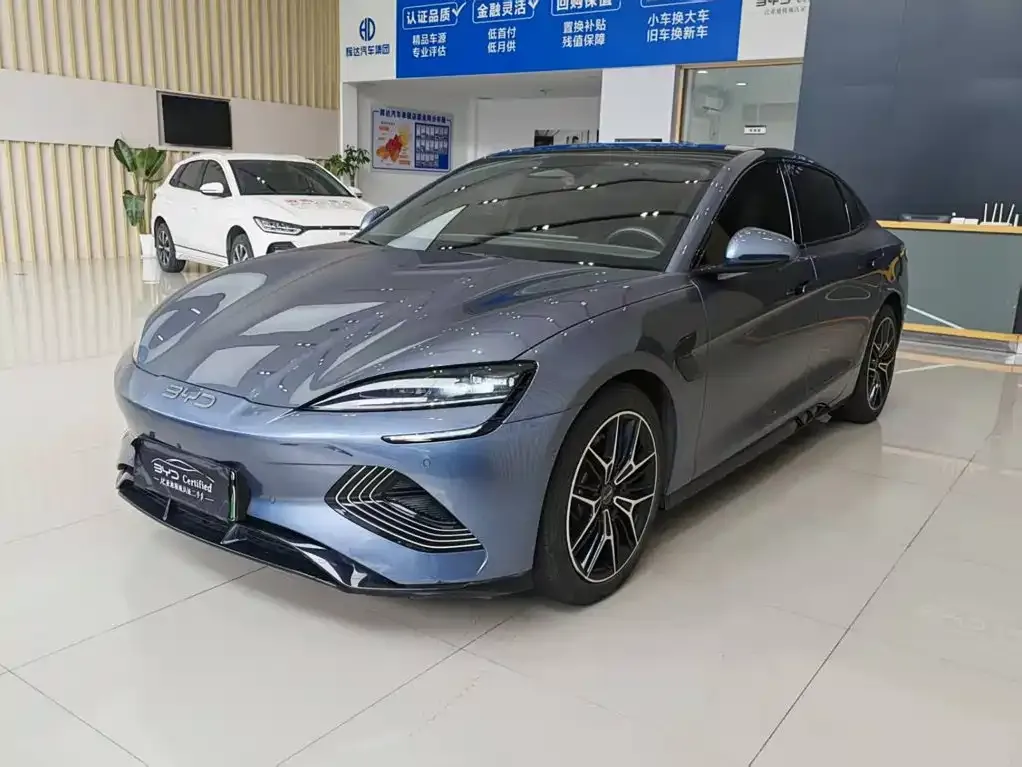 BYD Seal — фото 1