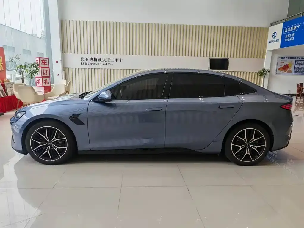 BYD Seal — фото 9