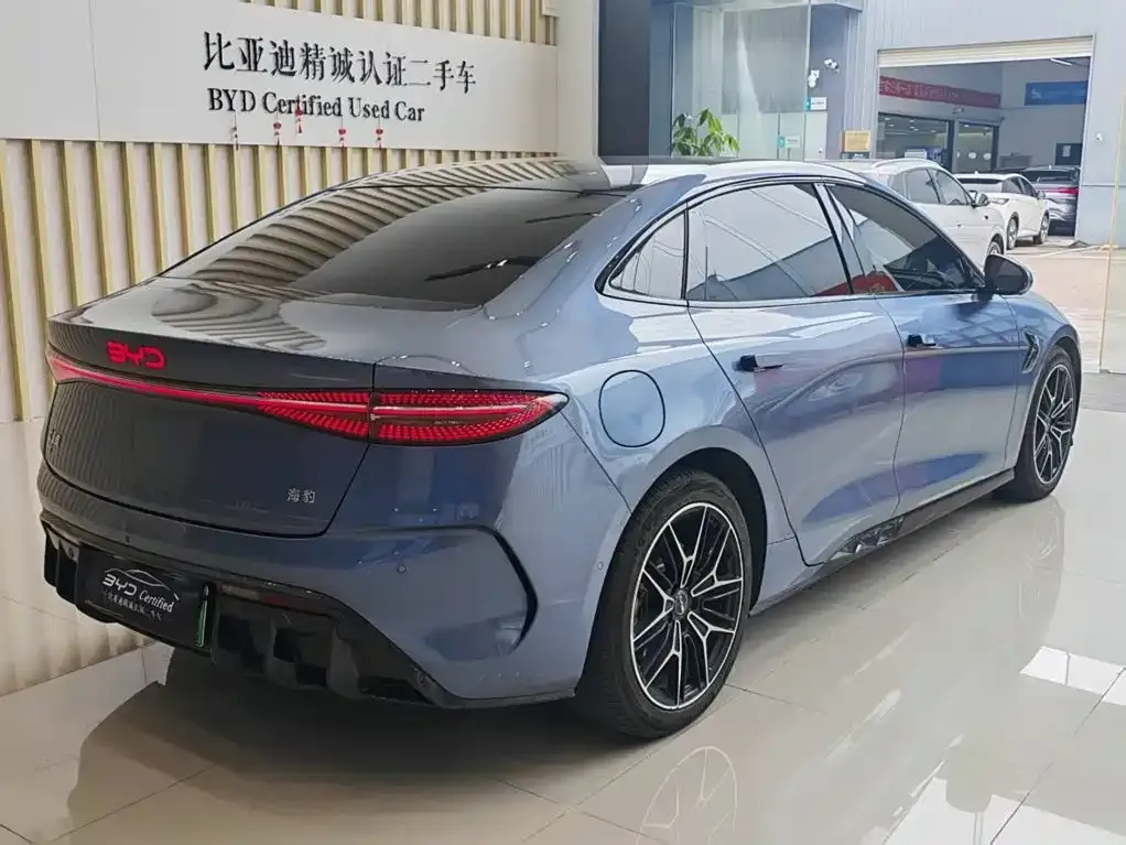 BYD Seal — фото 7