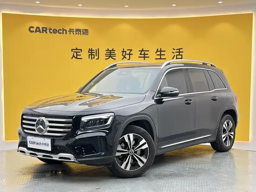 Mercedes-Benz GLB — фото 1