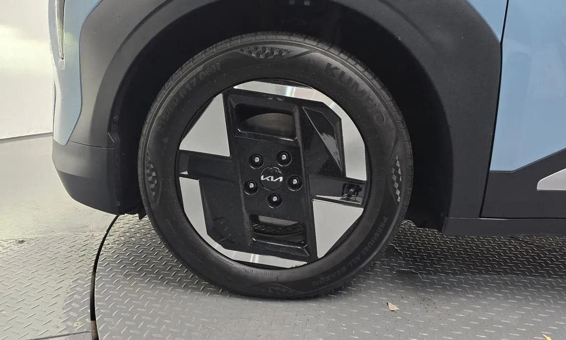 Kia EV3 — фото 8