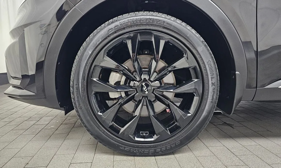 Kia Sorento — фото 7
