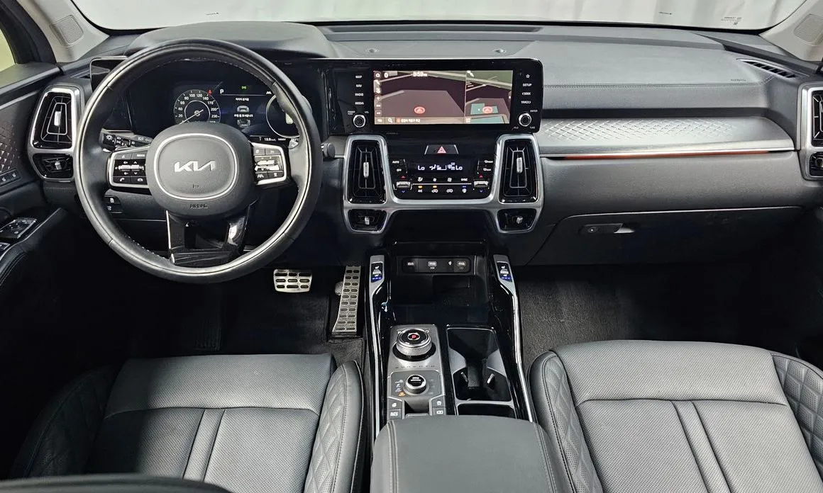 Kia Sorento — фото 9