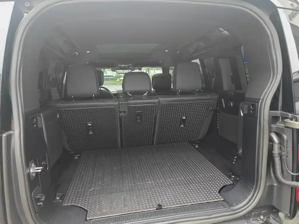 Land Rover Defender — фото 5