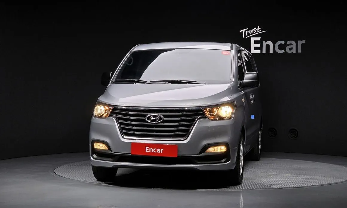 Hyundai Starex — фото 4