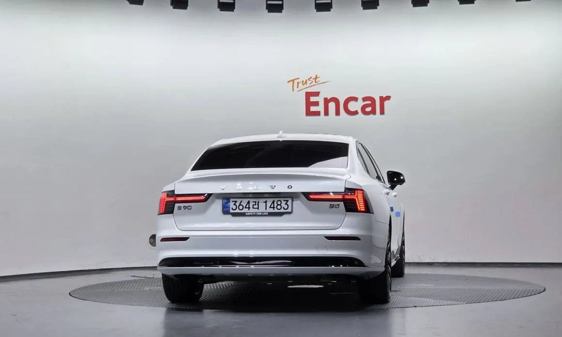 Volvo S90 — фото 2