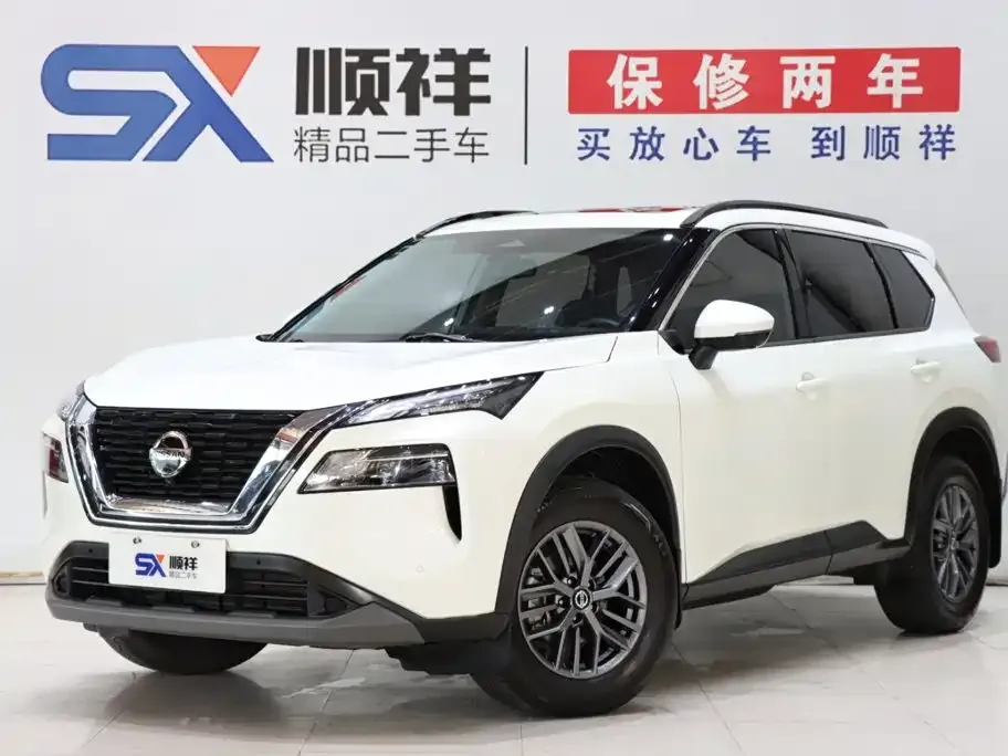 Nissan X-Trail — фото 1