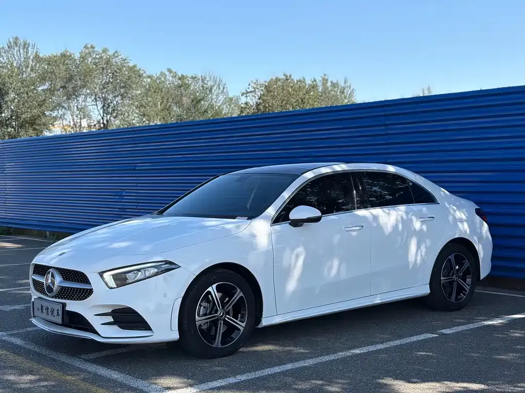 Mercedes-Benz A-Class — фото 1