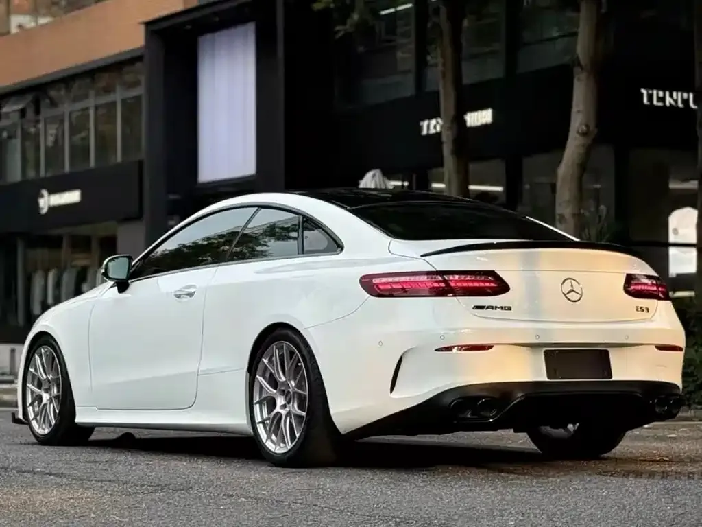 Mercedes-Benz E-Class (Import) — фото 5