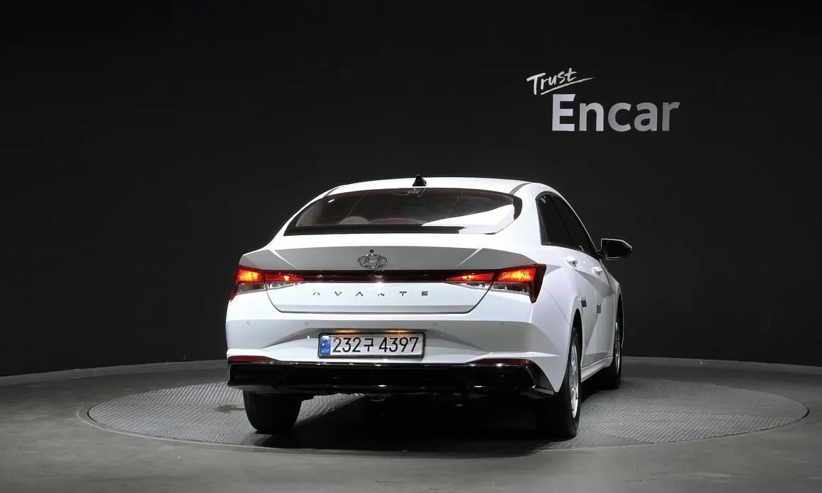 Hyundai AVANTE — фото 2