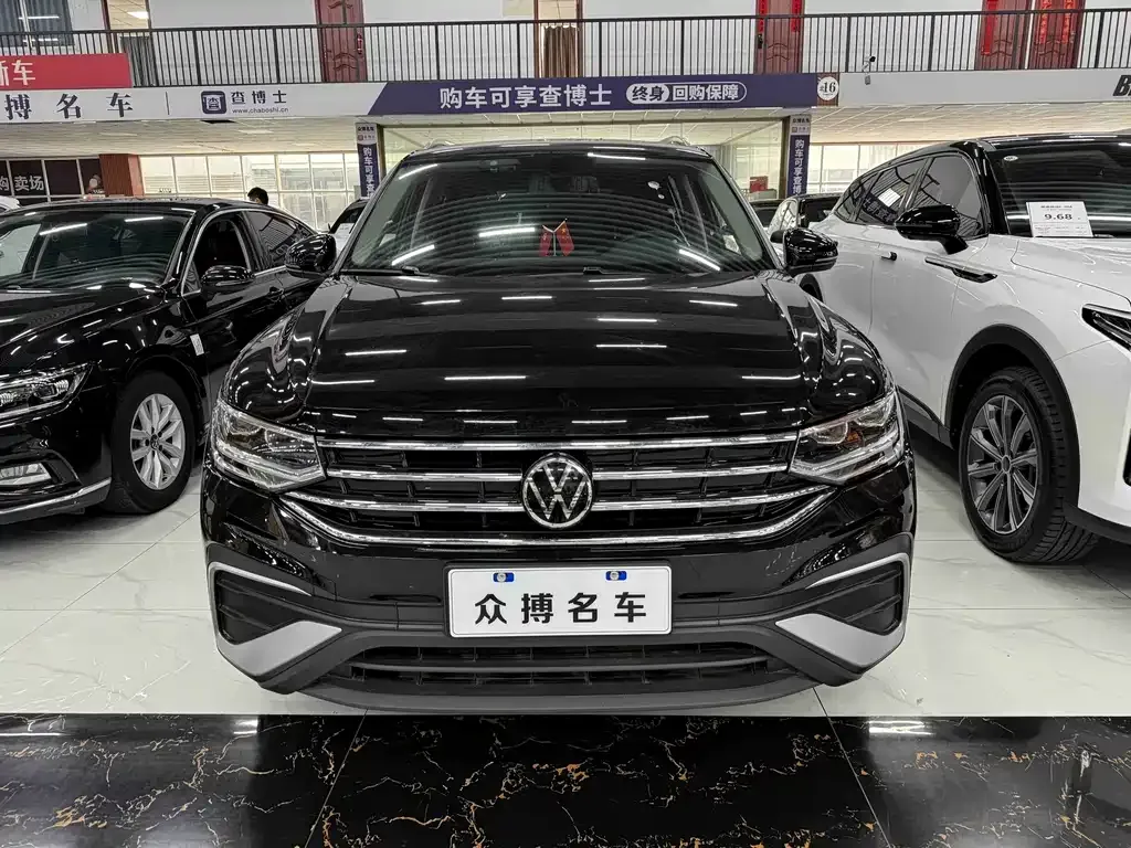 Volkswagen Tiguan L — фото 4