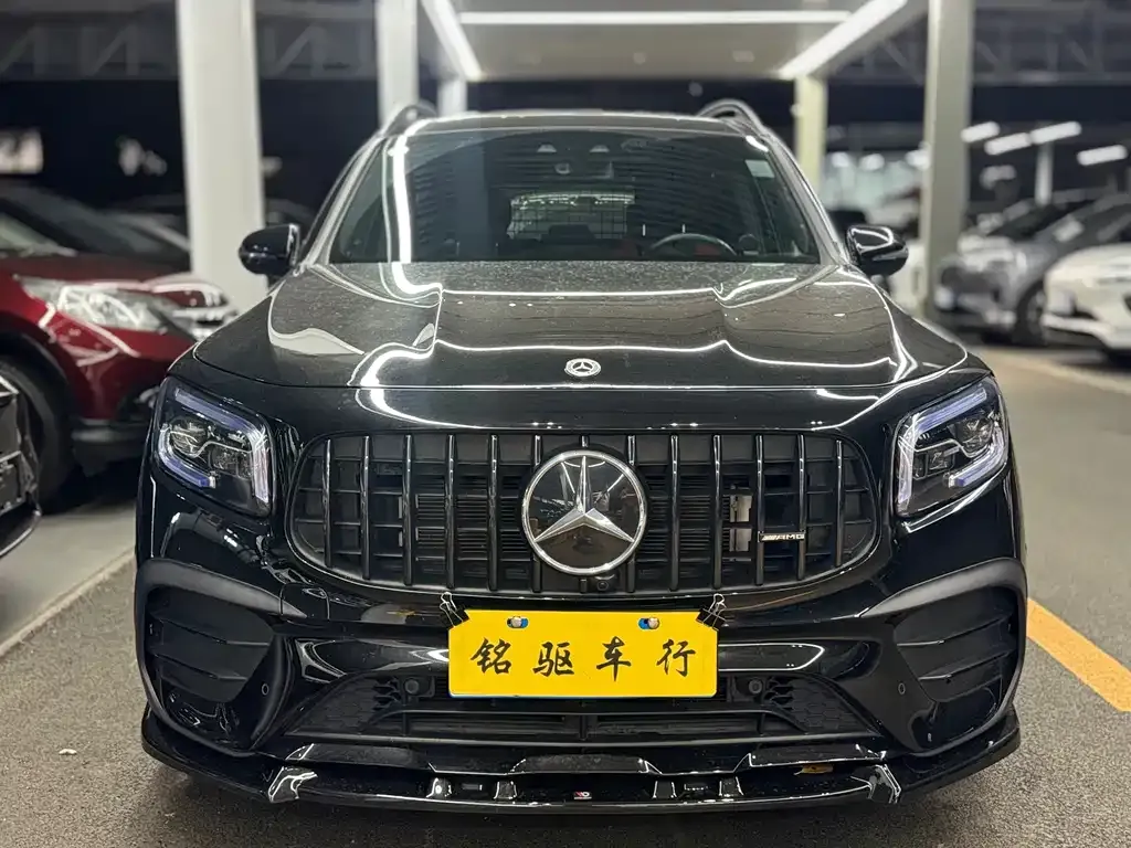 Mercedes-Benz GLB AMG — фото 4