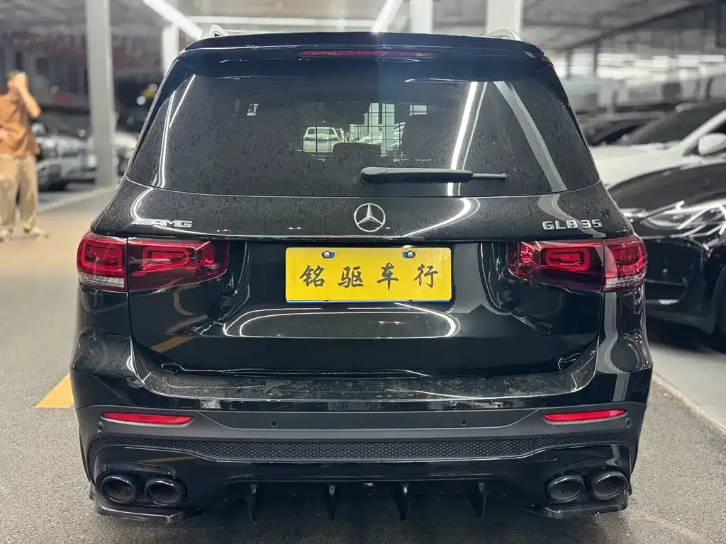 Mercedes-Benz GLB AMG — фото 8