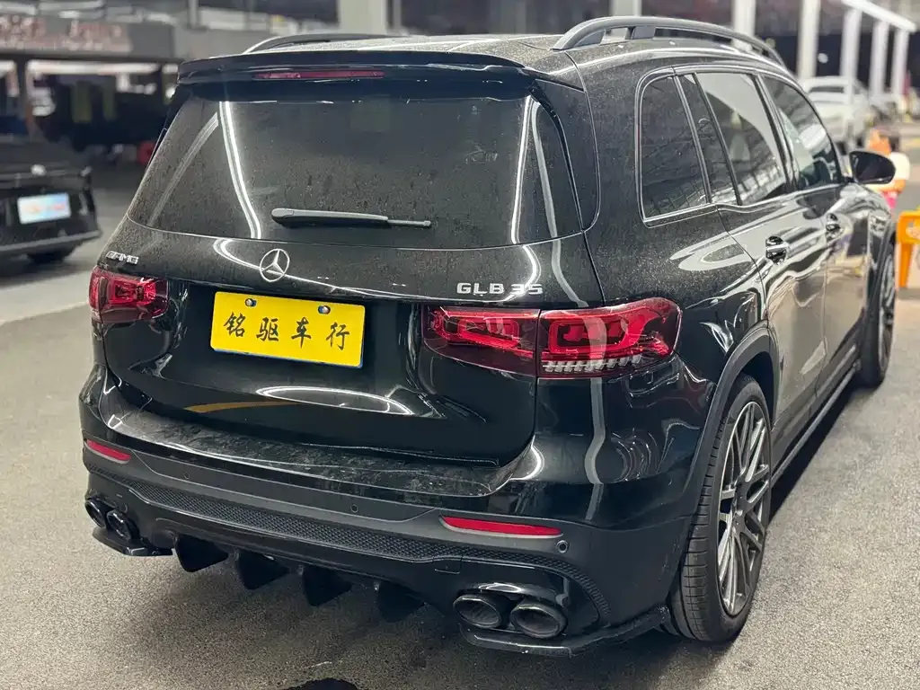 Mercedes-Benz GLB AMG — фото 9