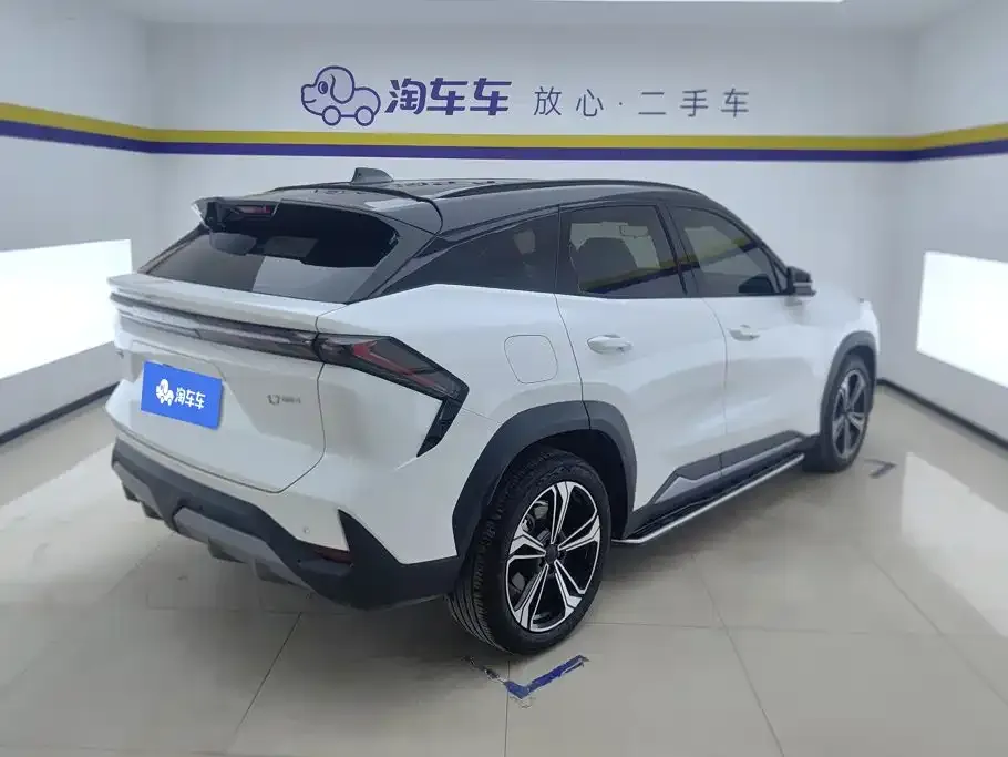 Geely Galaxy L7 — фото 10