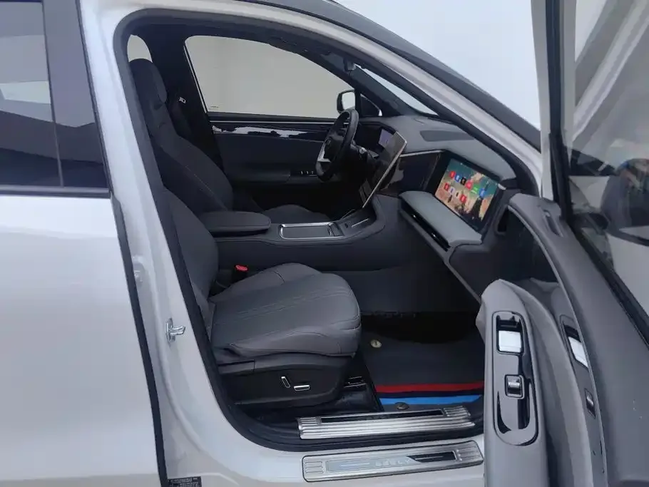Geely Galaxy L7 — фото 7